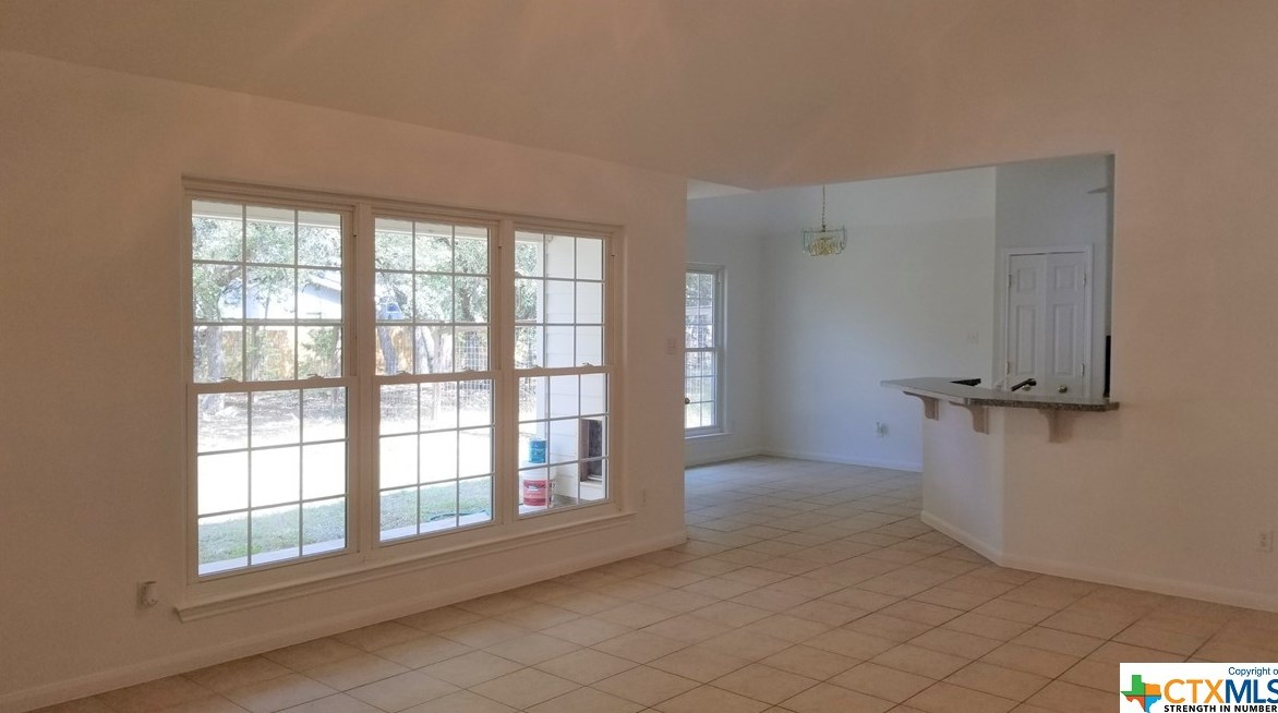 3443 Lakeview Dr, New Braunfels TX 78133-3484 exterior