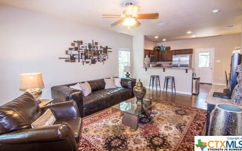 1250 Bluff Creek Cir, New Braunfels TX  78130-4059 exterior