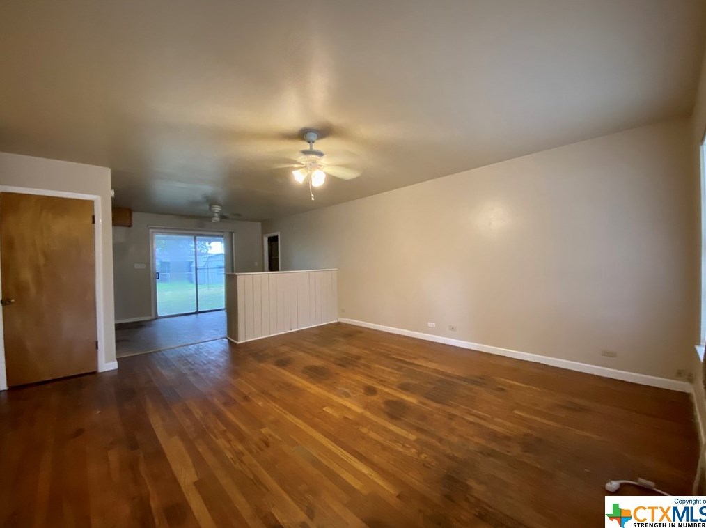 132 Skyview Ave, New Braunfels TX  78130-3235 exterior