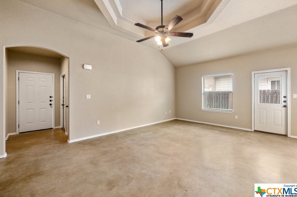 1068 Carolyn Cv, New Braunfels TX  78130-4151 exterior