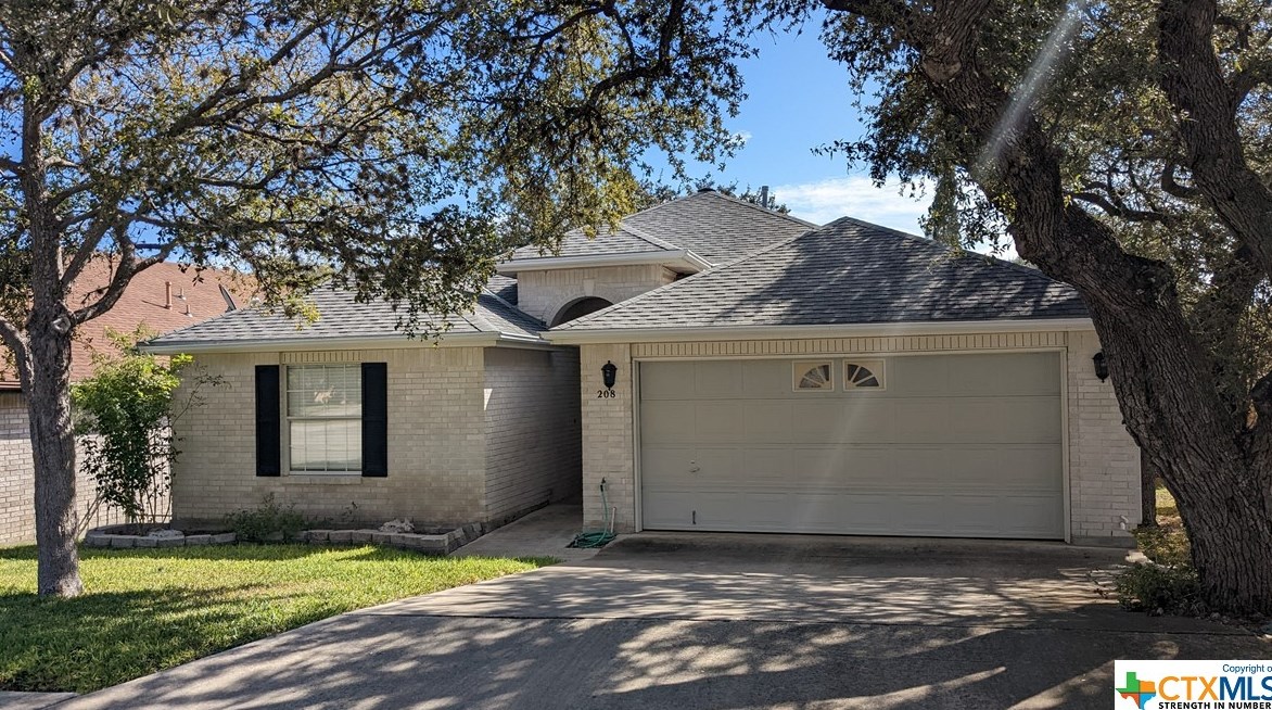 208 Bonner Blvd, New Braunfels TX  78130-5254 exterior