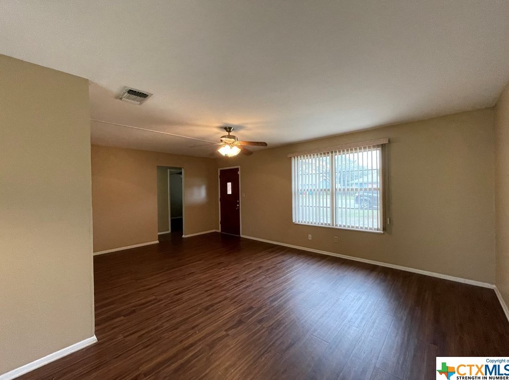 217 Gruene Rd, New Braunfels TX  78130-3213 exterior