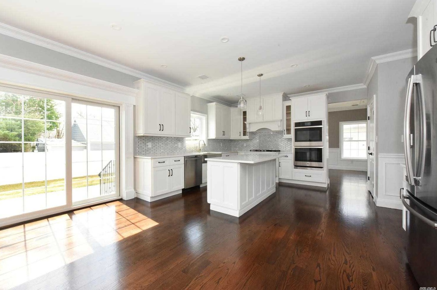 1786 Gormley Ave, North Merrick NY 11566-3064 exterior