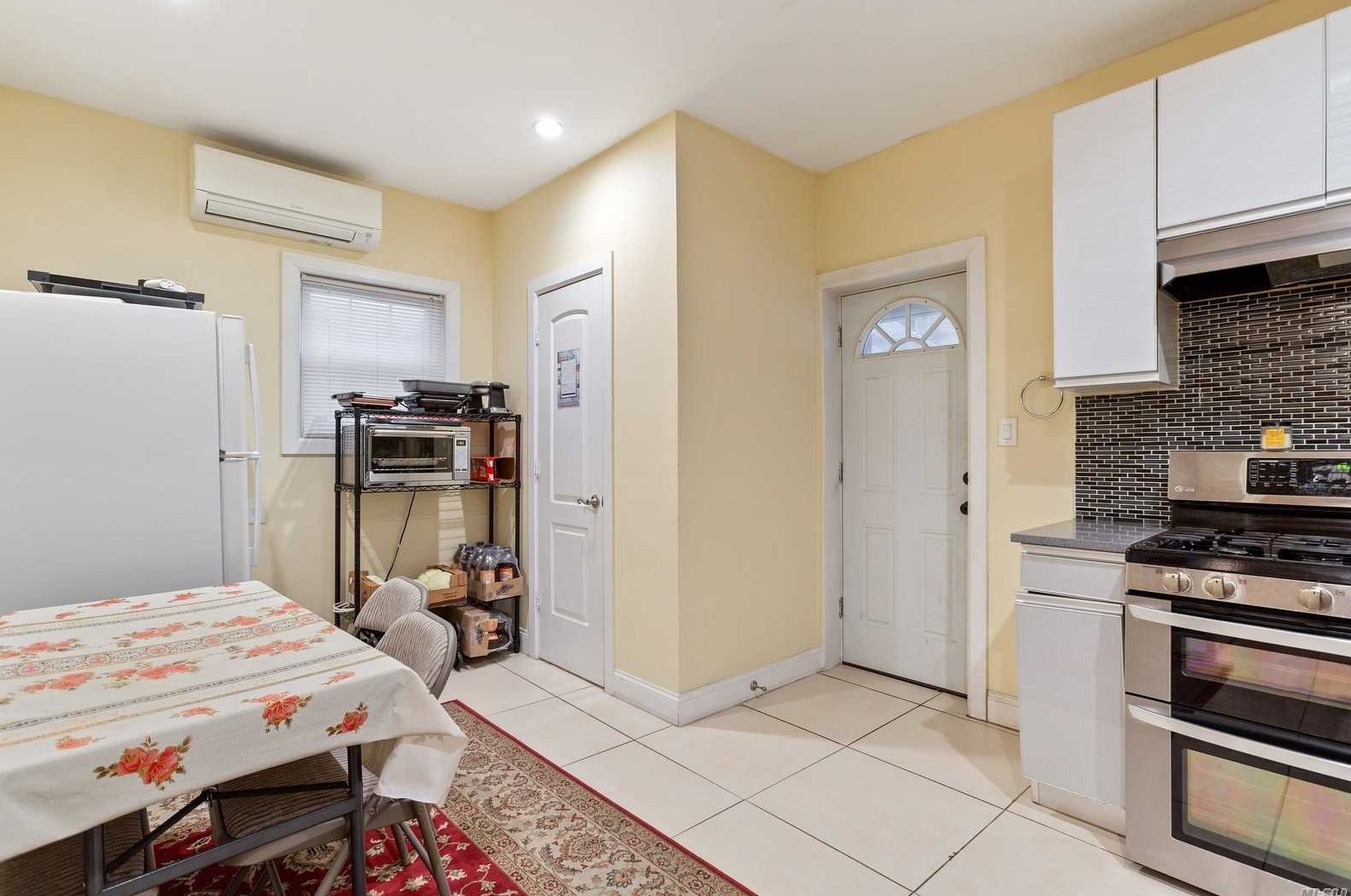 68-33 Alderton St, Flushing NY exterior