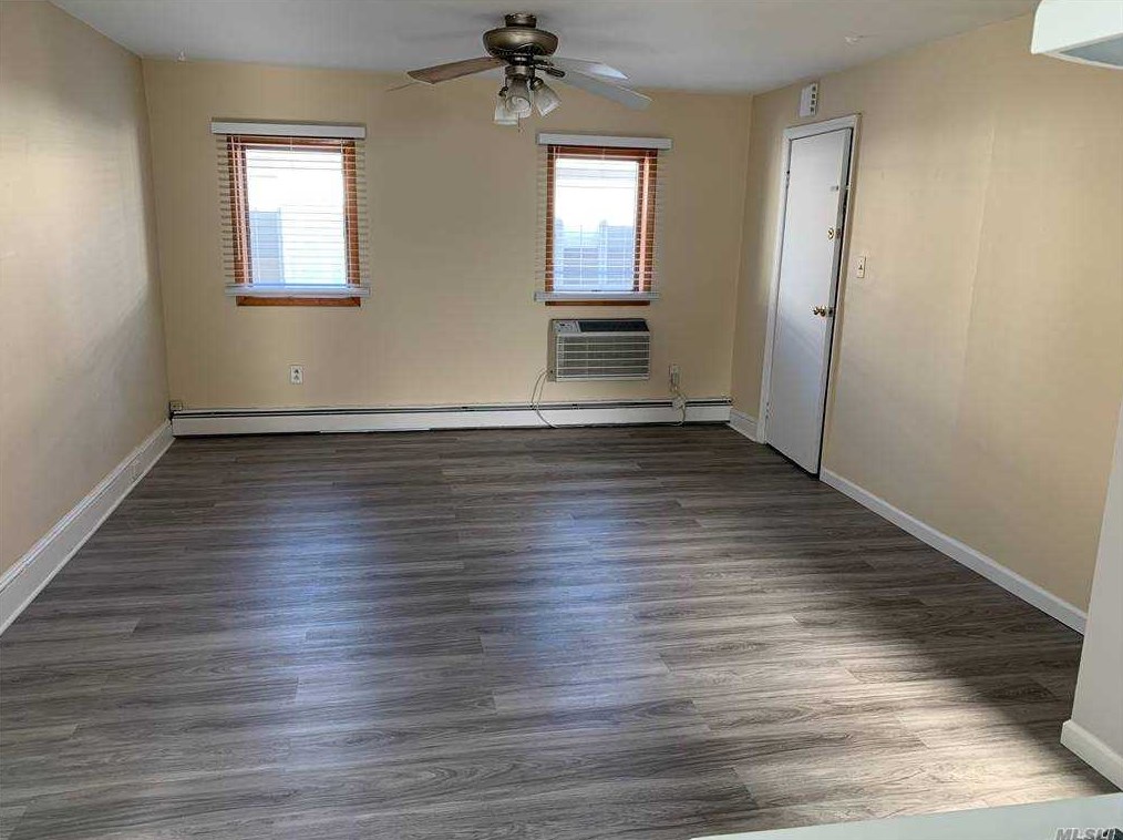4564 248th St, Flushing NY  11362-1250 exterior