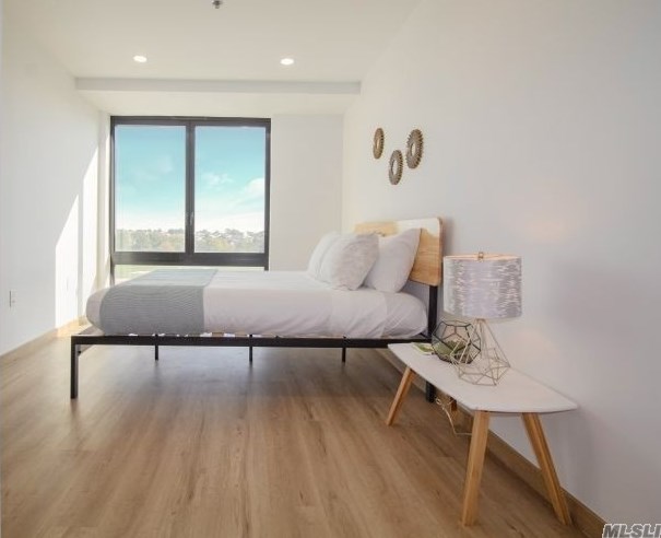 131-11 Fowler Ave, Flushing NY 11355-4916 exterior