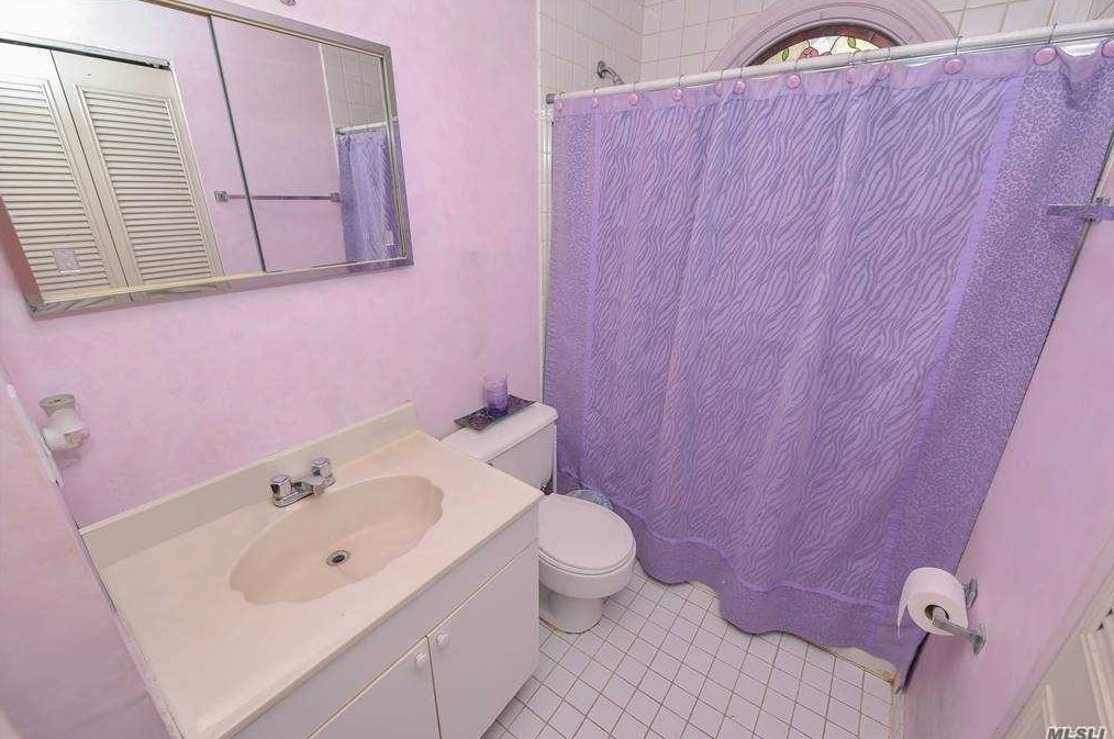 7 Kristin Ln, Hauppauge NY 11788-1239 exterior