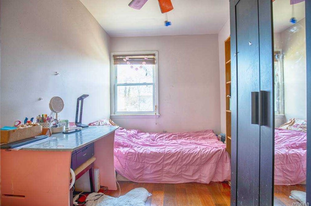 67-24 214th St, Flushing NY exterior