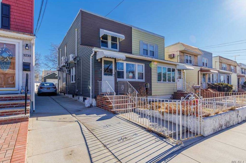 32-35 203rd St, Flushing NY exterior