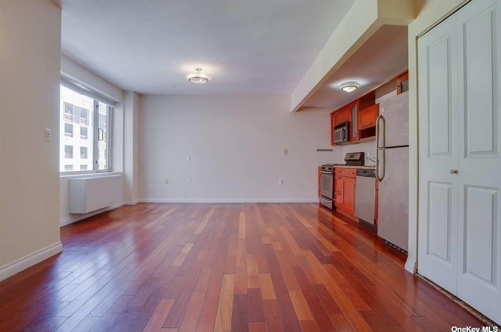 30-85 Vernon Blvd #6l, Long Island City, NY 11102