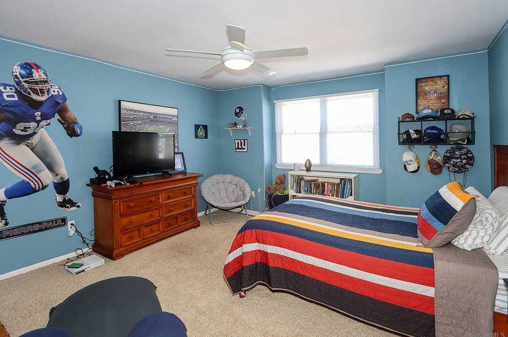 2188 Cameron Ave, North Merrick NY 11566-2222 exterior