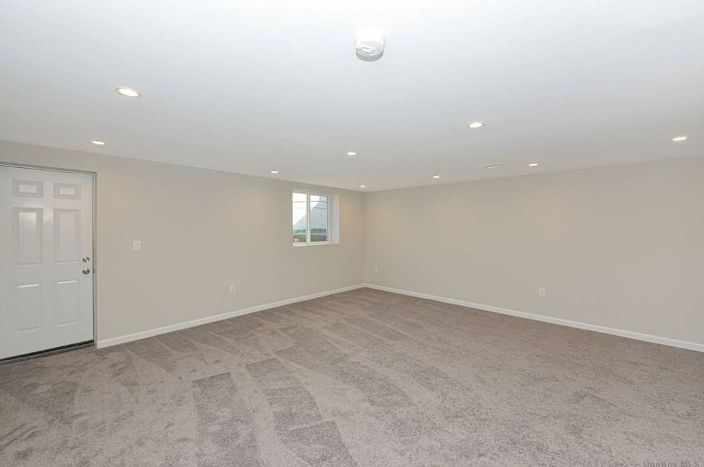 86-29 77 Ave, Flushing NY 11385-7521 exterior