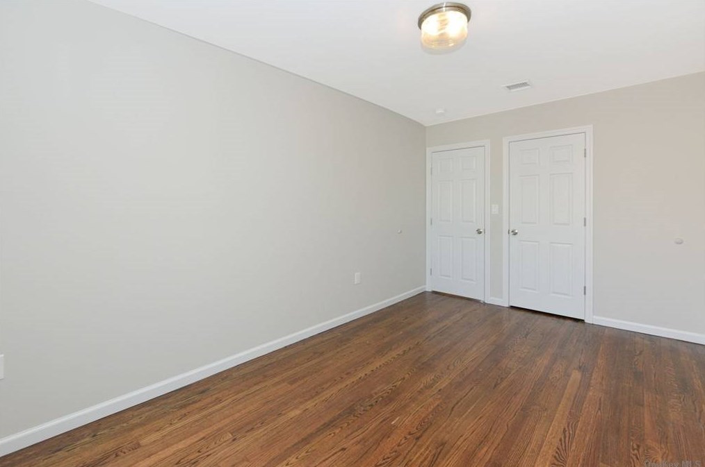 86-29 77 Ave, Flushing NY 11385-7521 exterior