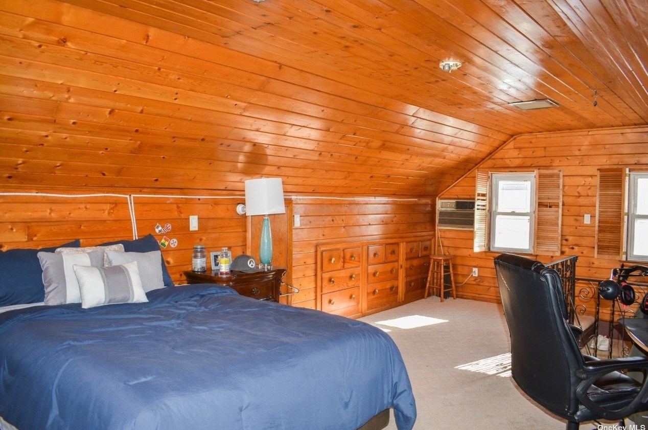31 Norfolk Rd, Barnum Island NY  11558-1014 exterior