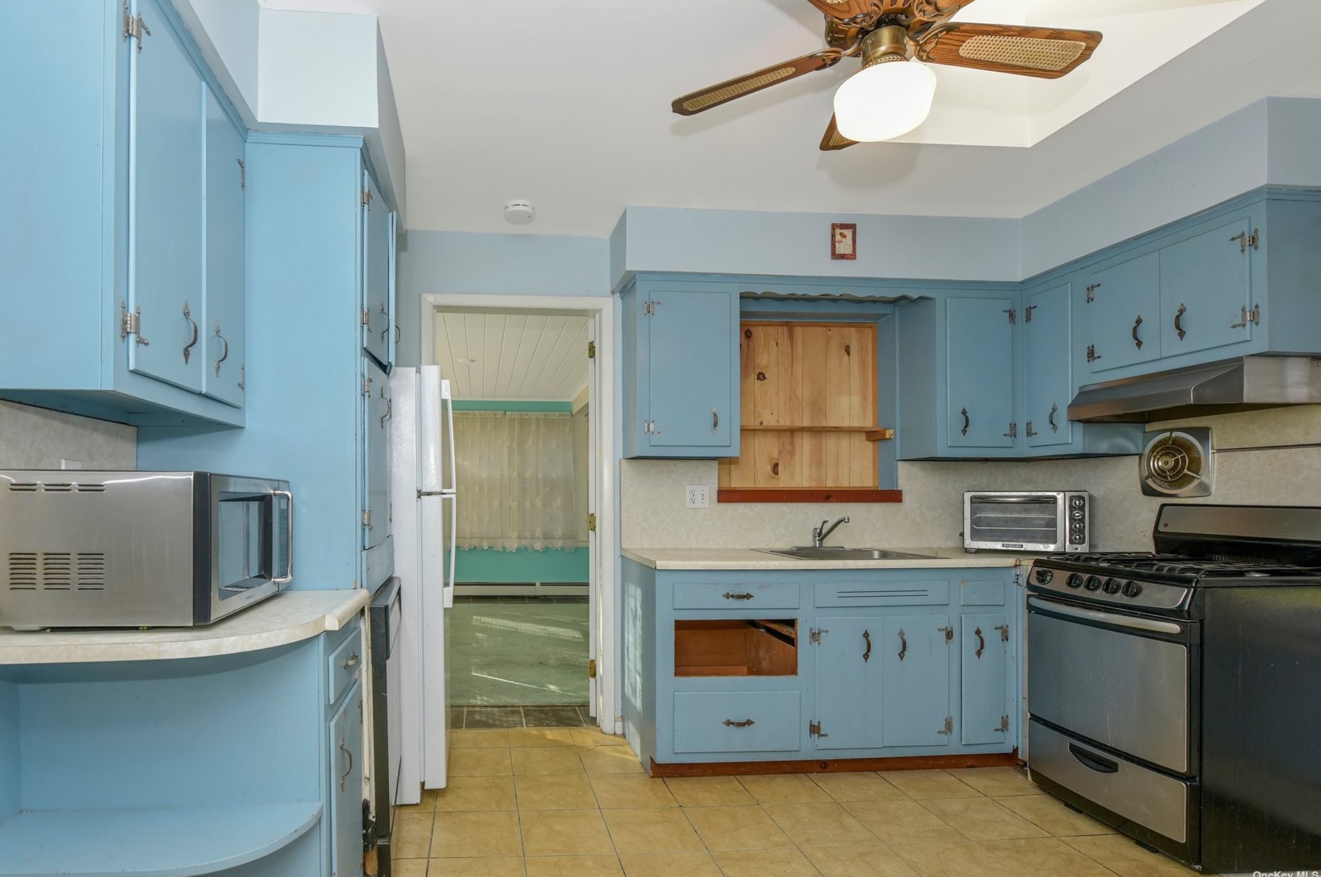 2 Undine Rd, Rocky Point NY  11778-9580 exterior