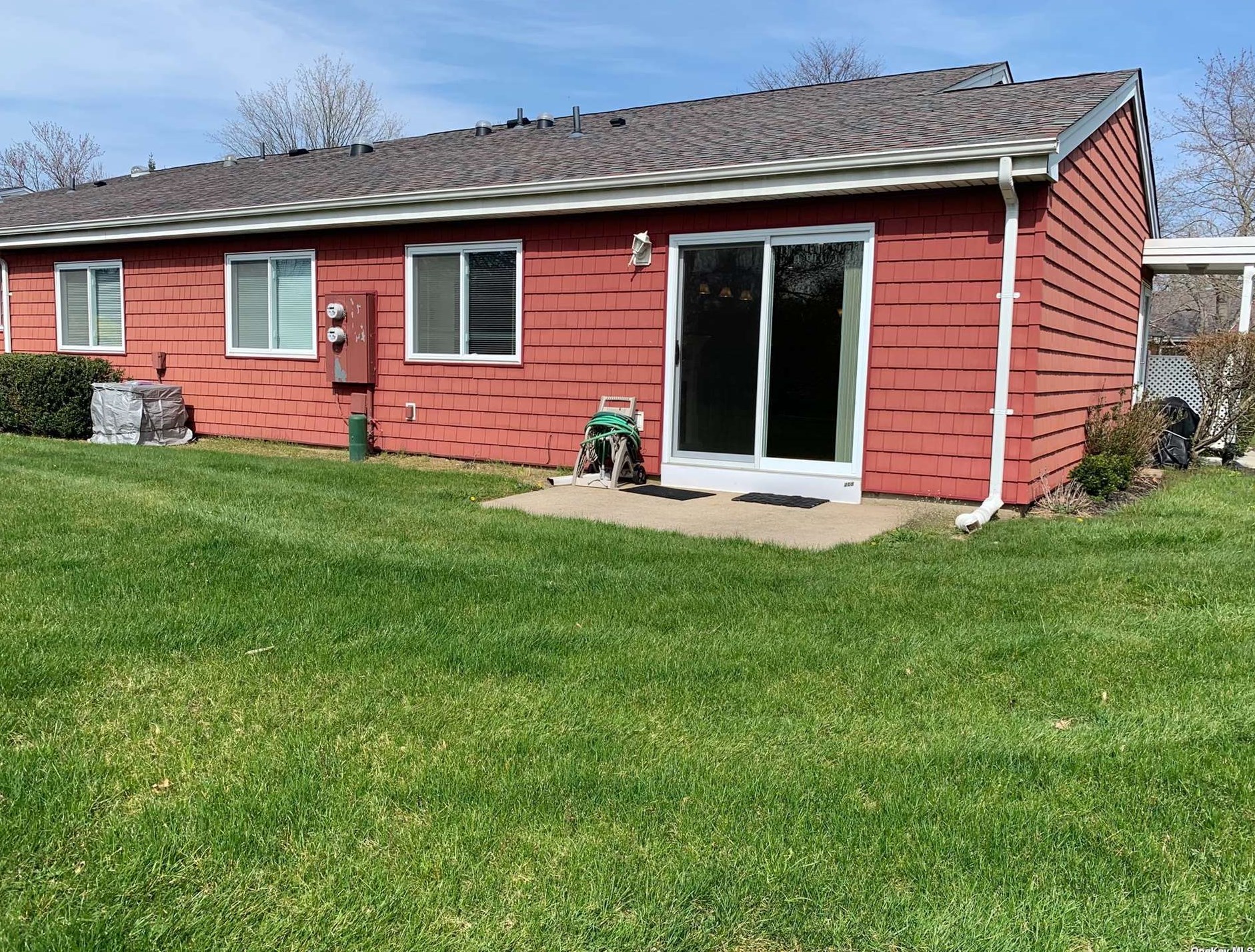 208 Drew Dr, Head Of The Harbor NY  11780-3306 exterior