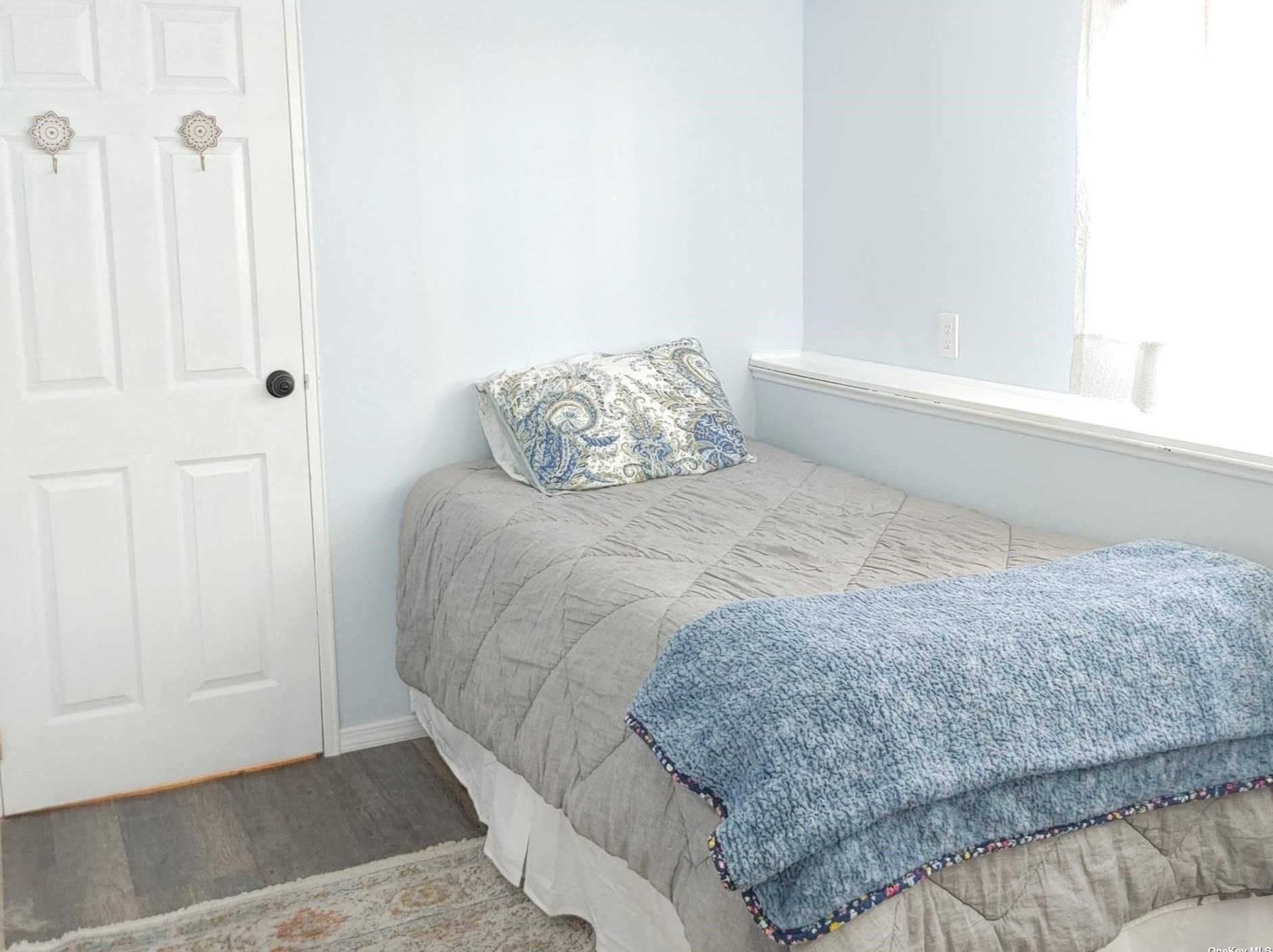 7 Marlboro Dr, Prt Jefferson Station NY  11776-3314 exterior