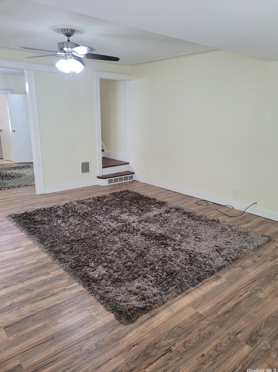 87-29 69th Ave, Flushing NY  11385-5008 exterior