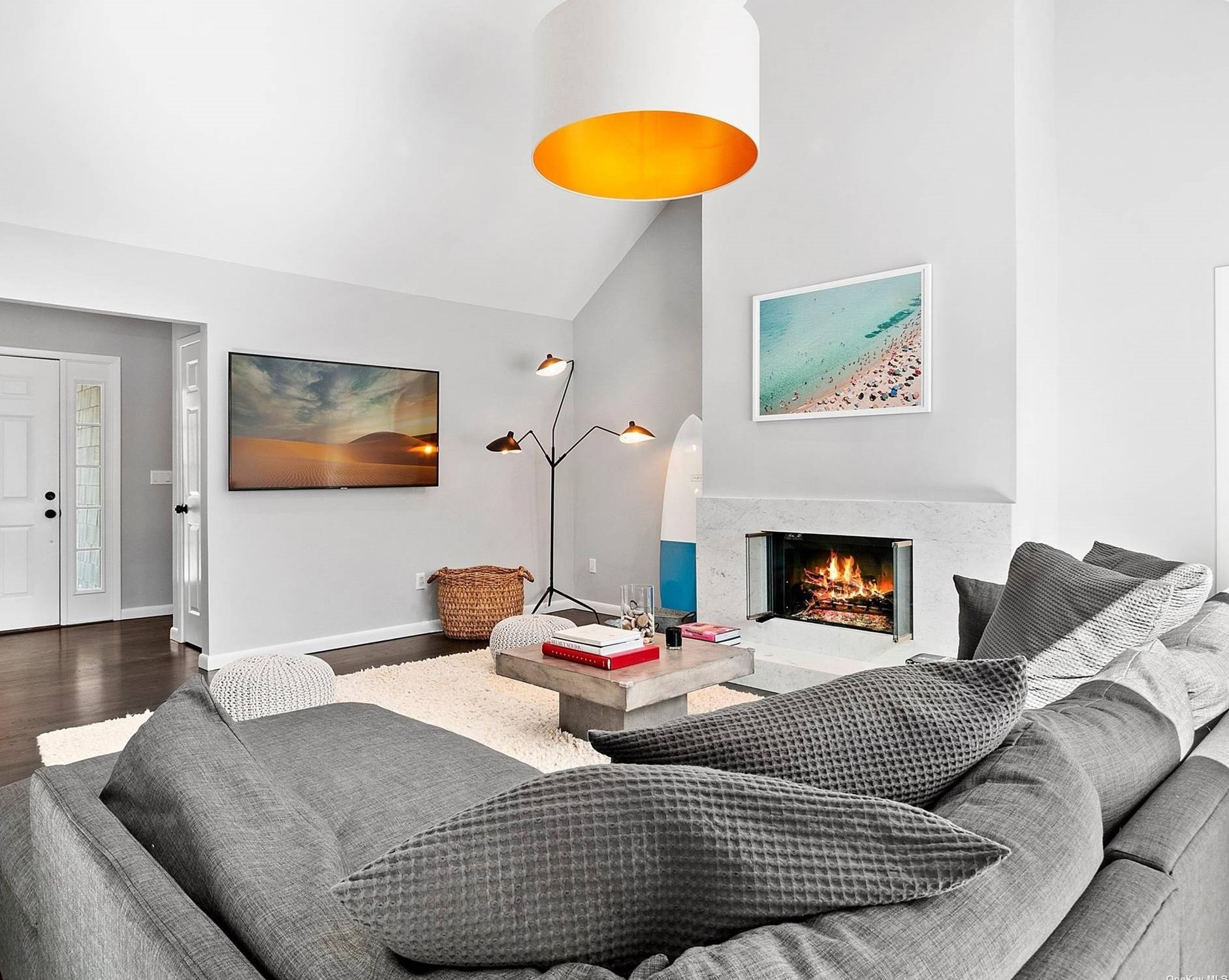 6 Winterberry Ln, East Hampton, NY 11937