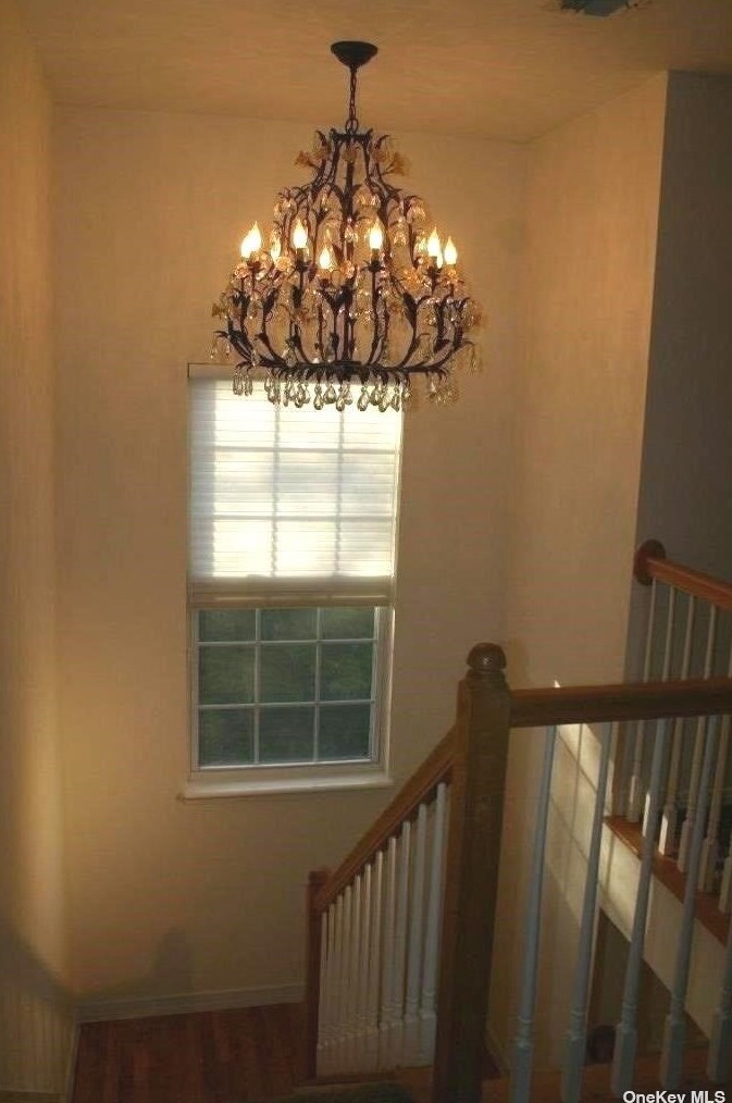 141 Paddington Cir, Smithtown NY  11787-5905 exterior