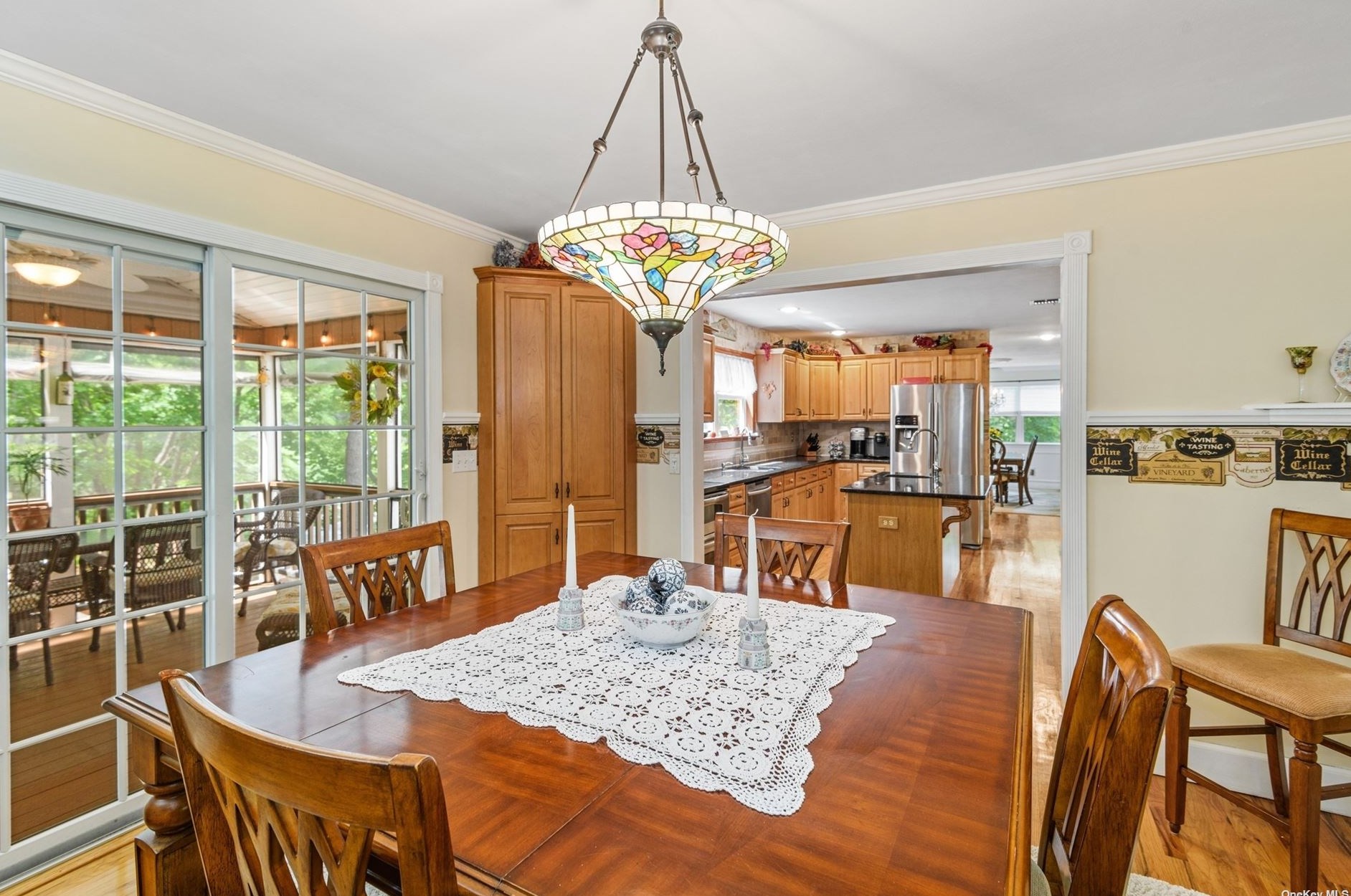 400 Ole Jule Ln, Mattituck NY  11952-2104 exterior