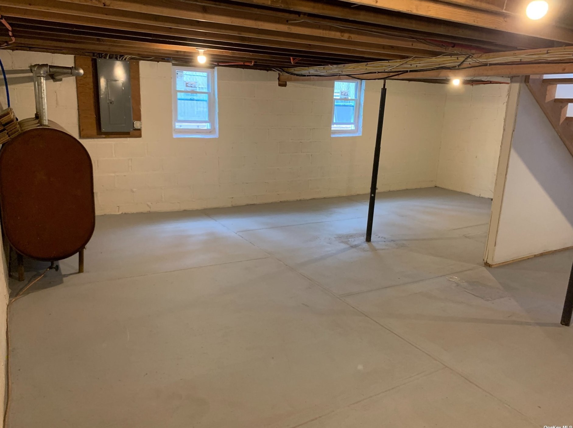 127 Trafalgar Dr, Smith Point NY  11967-4417 exterior