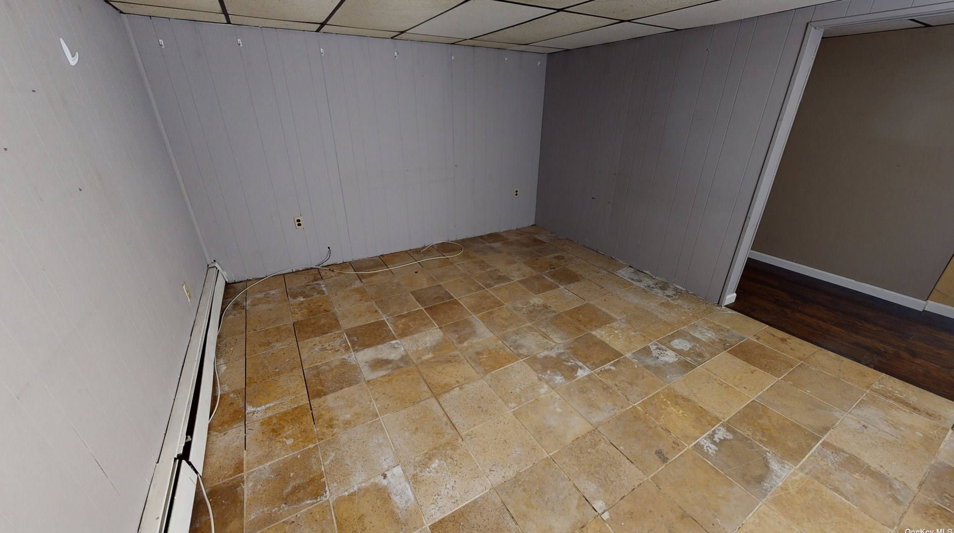 462 Adirondack Dr, Farmingville NY  11738-2043 exterior