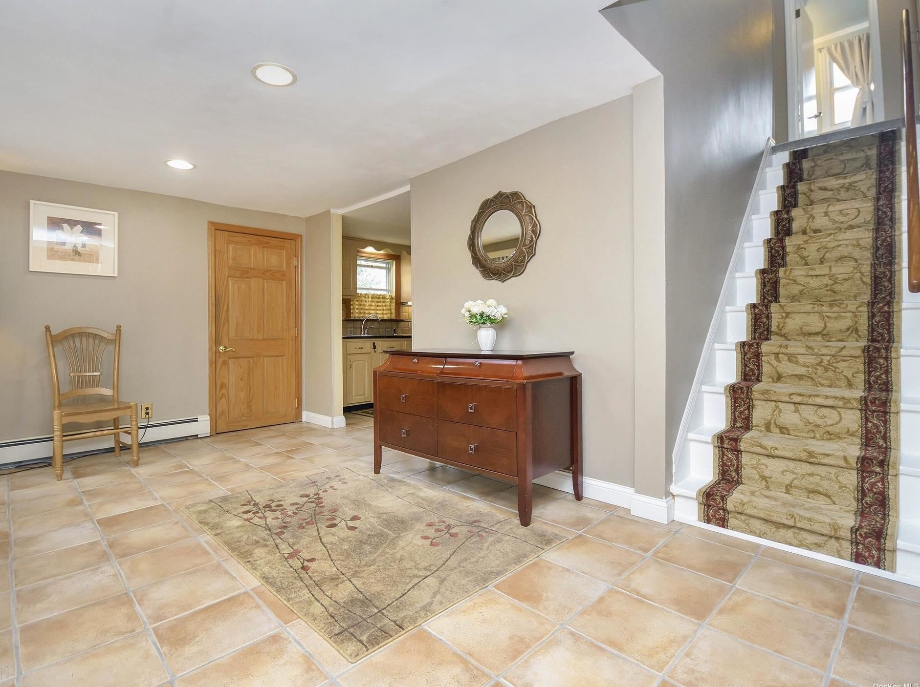 40 Valentine Ave, Glen Cove NY  11542-4146 exterior