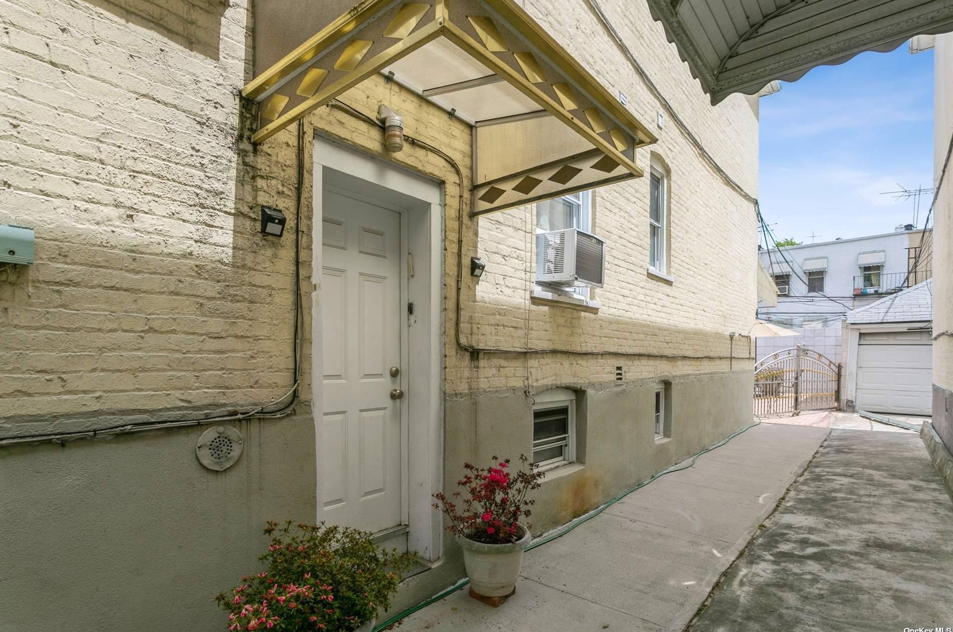 4111 Bedford Ave, Brooklyn NY 11229-2451 exterior