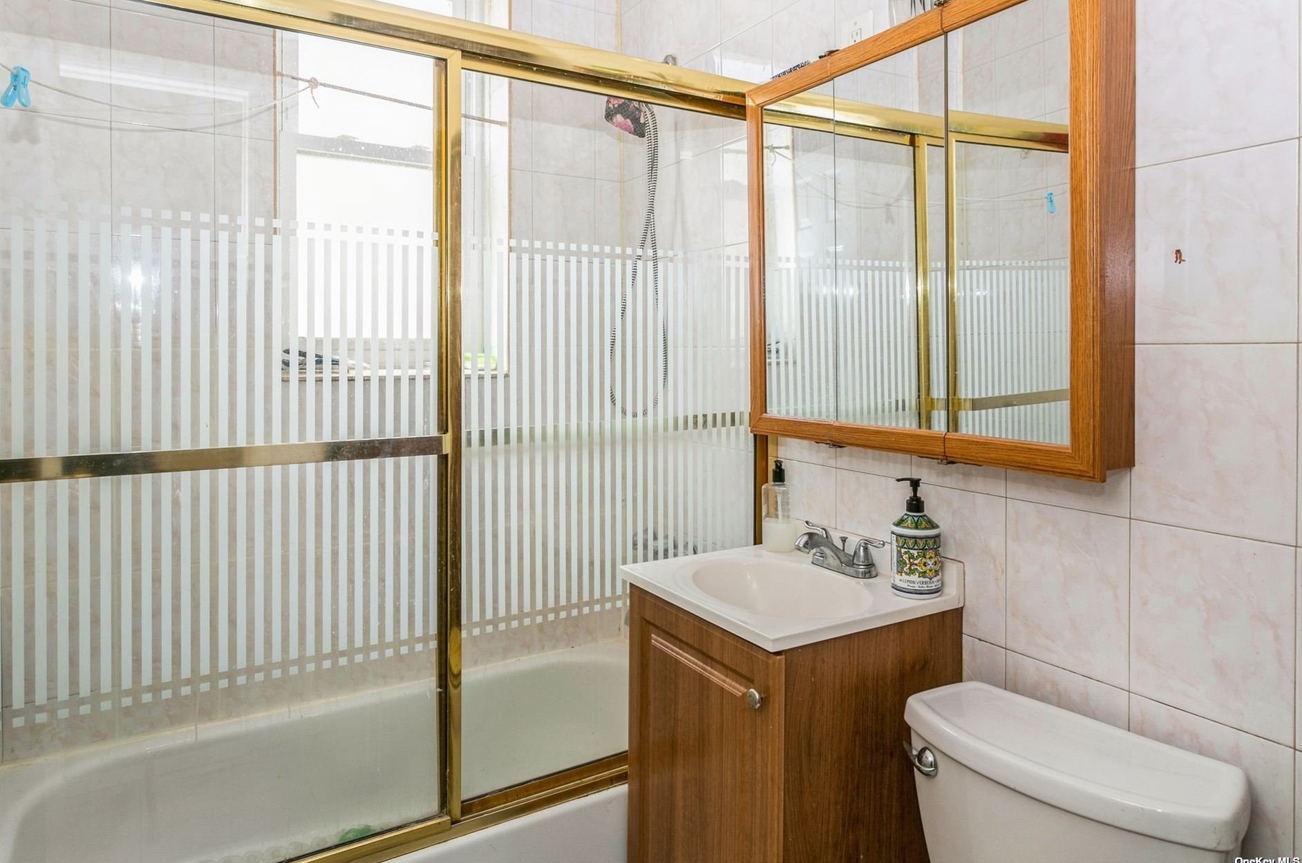 4111 Bedford Ave, Brooklyn NY 11229-2451 exterior