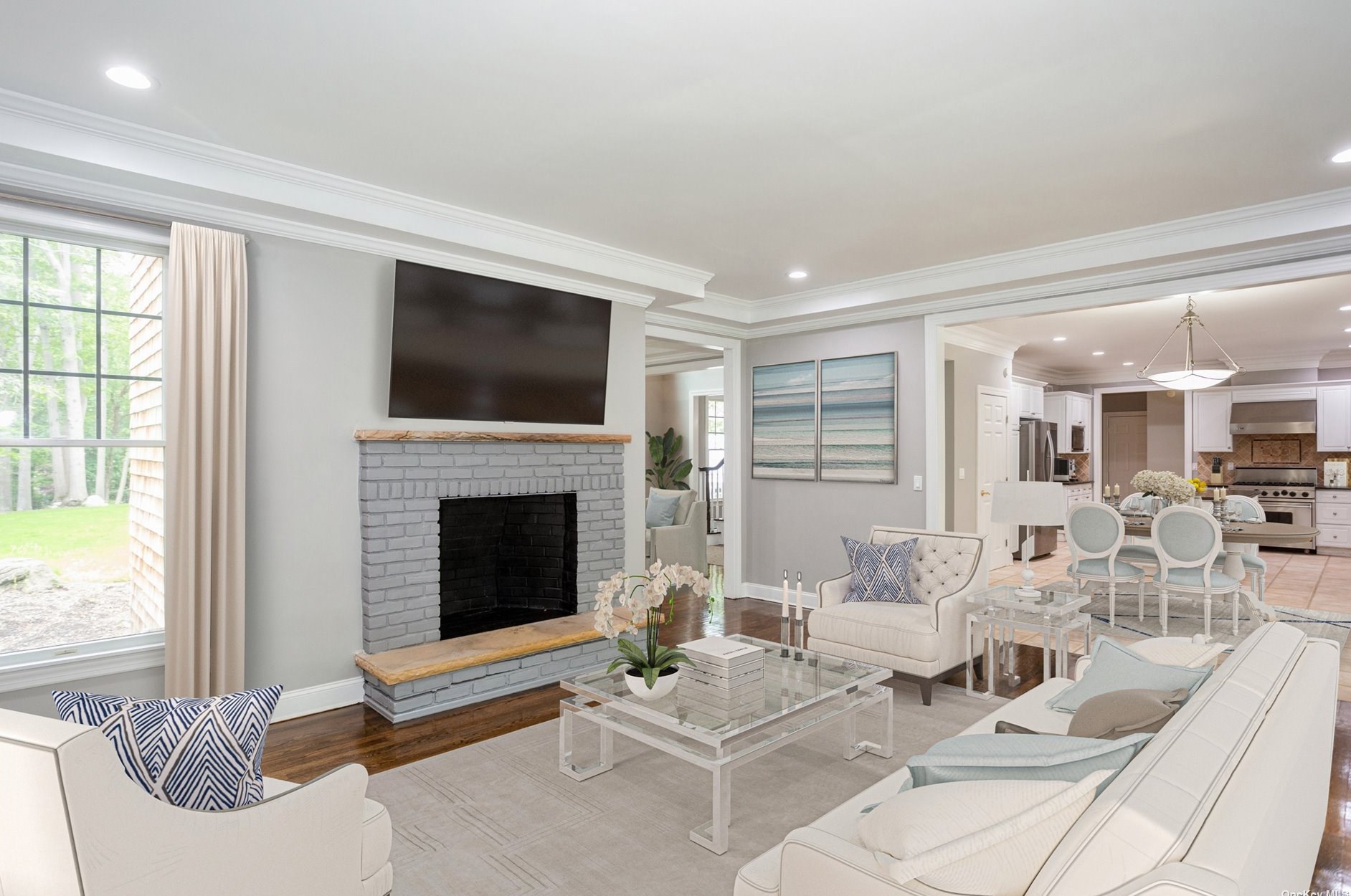 18 Watercrest Ct, Head Of The Harbor NY  11780-9702 exterior