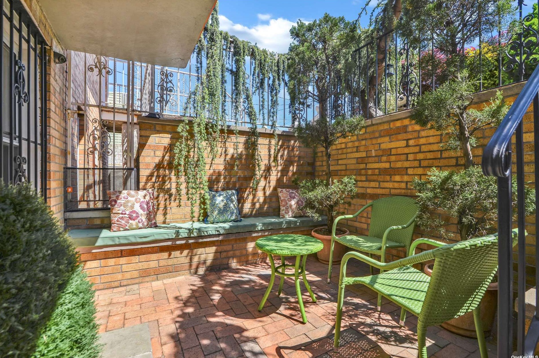 100 45th St, Brooklyn NY 11203-5719 exterior