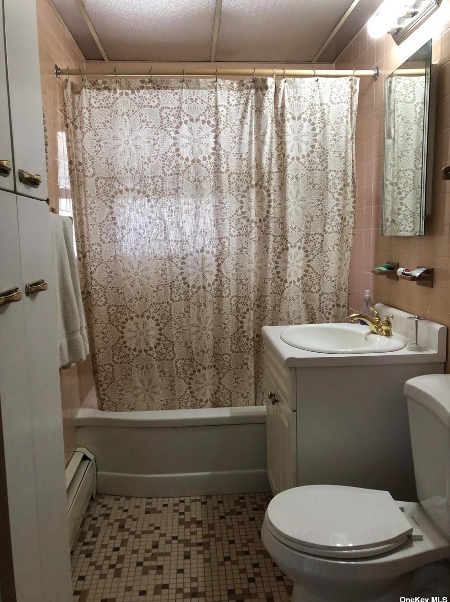 34 Shelter Ln, Plainedge NY  11756-1209 exterior