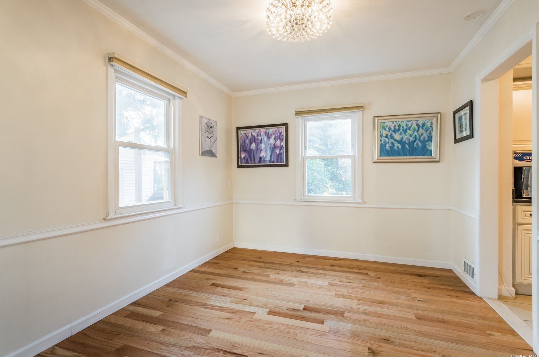255-05 Iowa Rd, Flushing NY  11362-1424 exterior