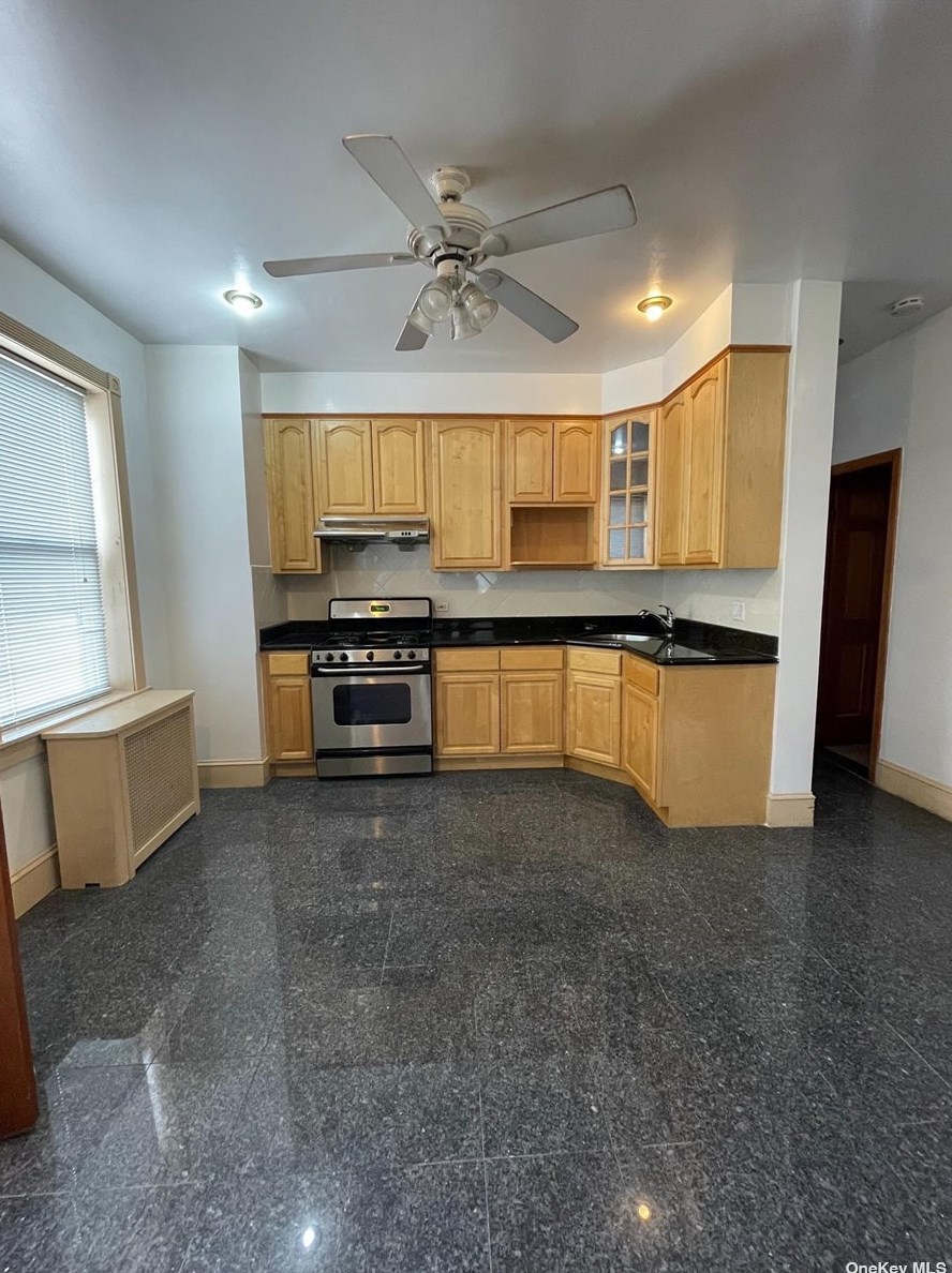 53 70th St, Flushing NY  11378-1041 exterior