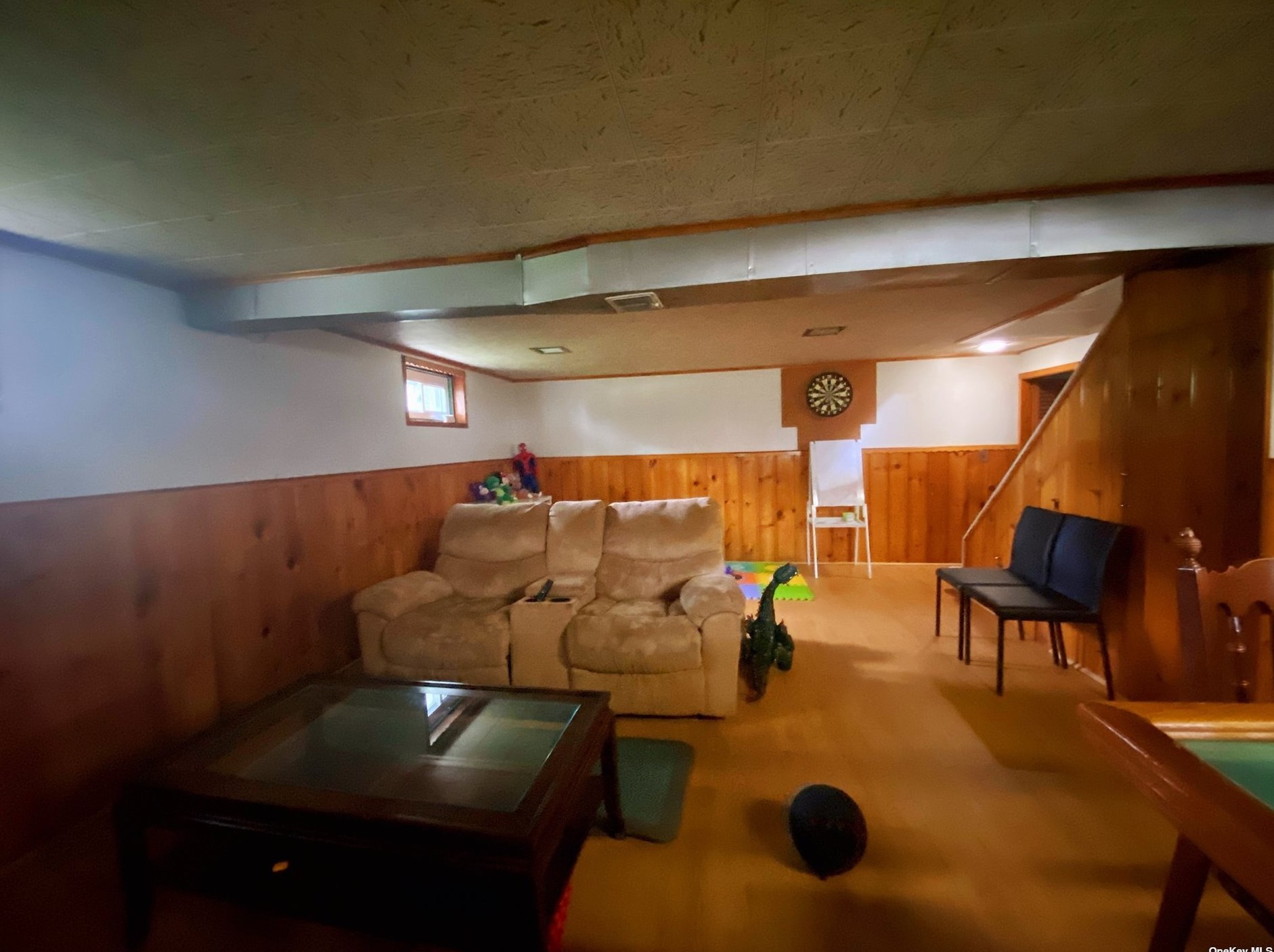 16 Aster Ave, North Merrick NY  11566-1104 exterior