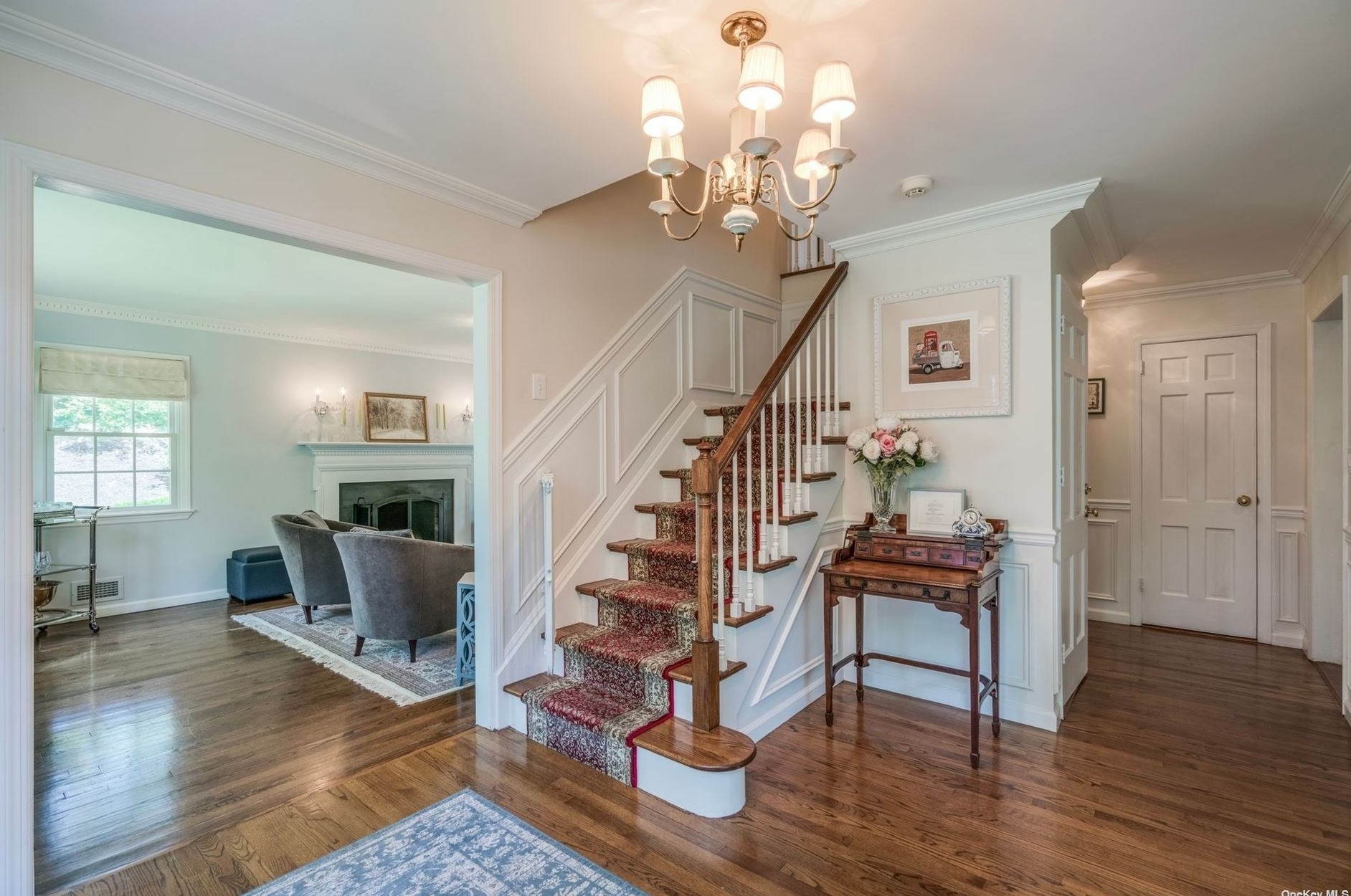 5 Janes Ln, Hunt NY  11743-1715 exterior