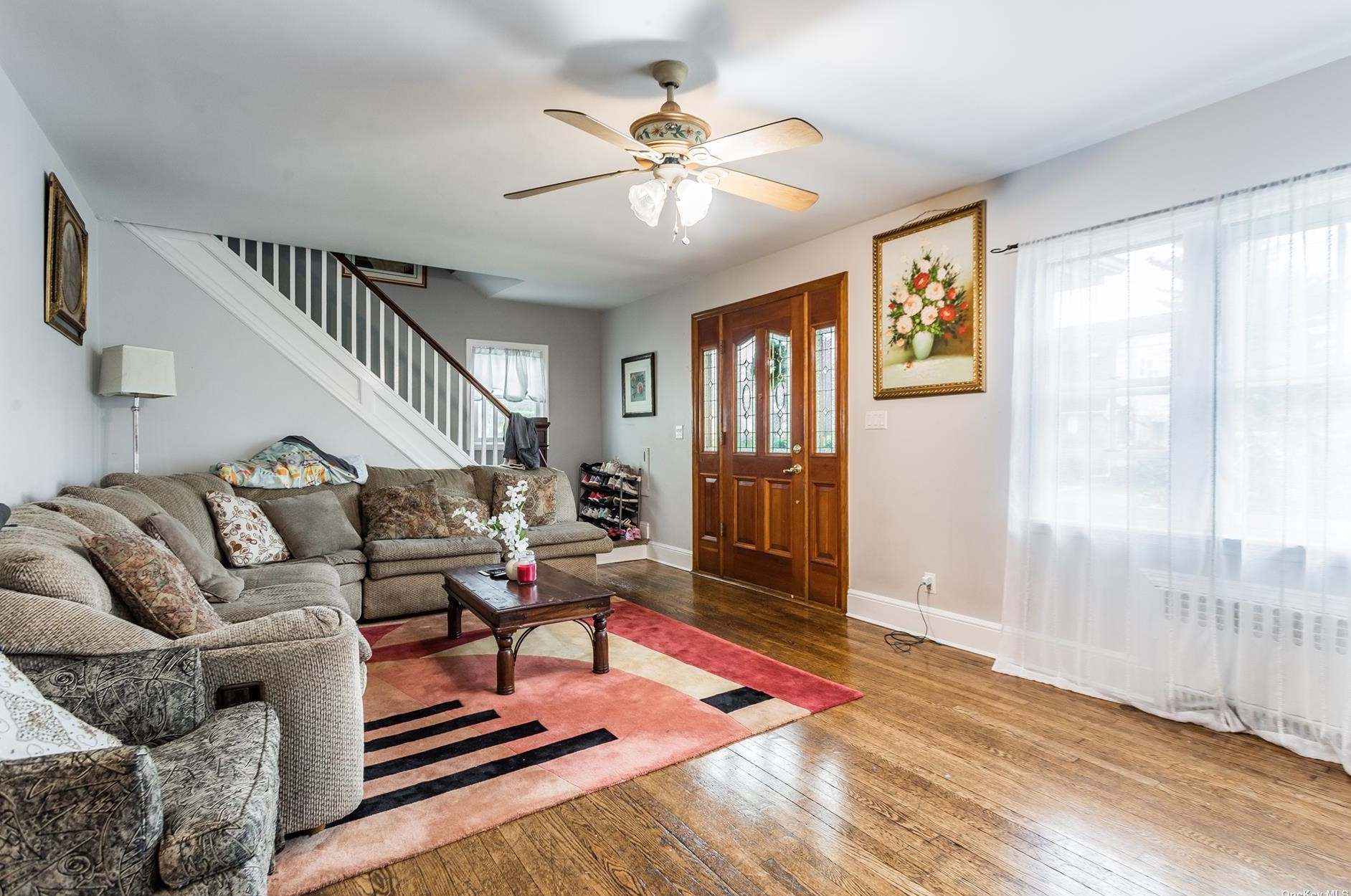 51 Russell St, East Hills NY  11577-1317 exterior