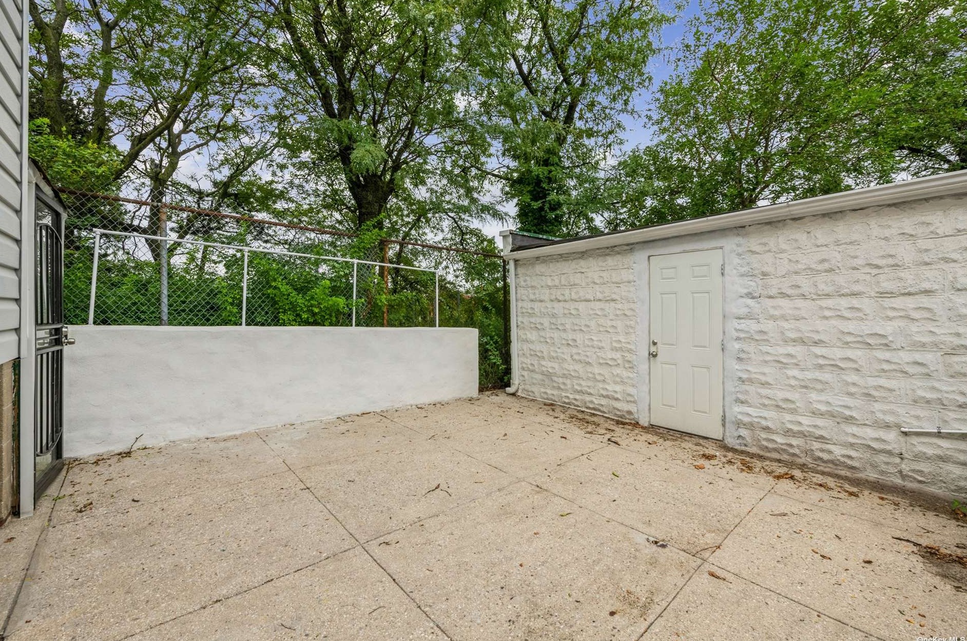 51-56 47th St, Flushing NY  11377-5225 exterior