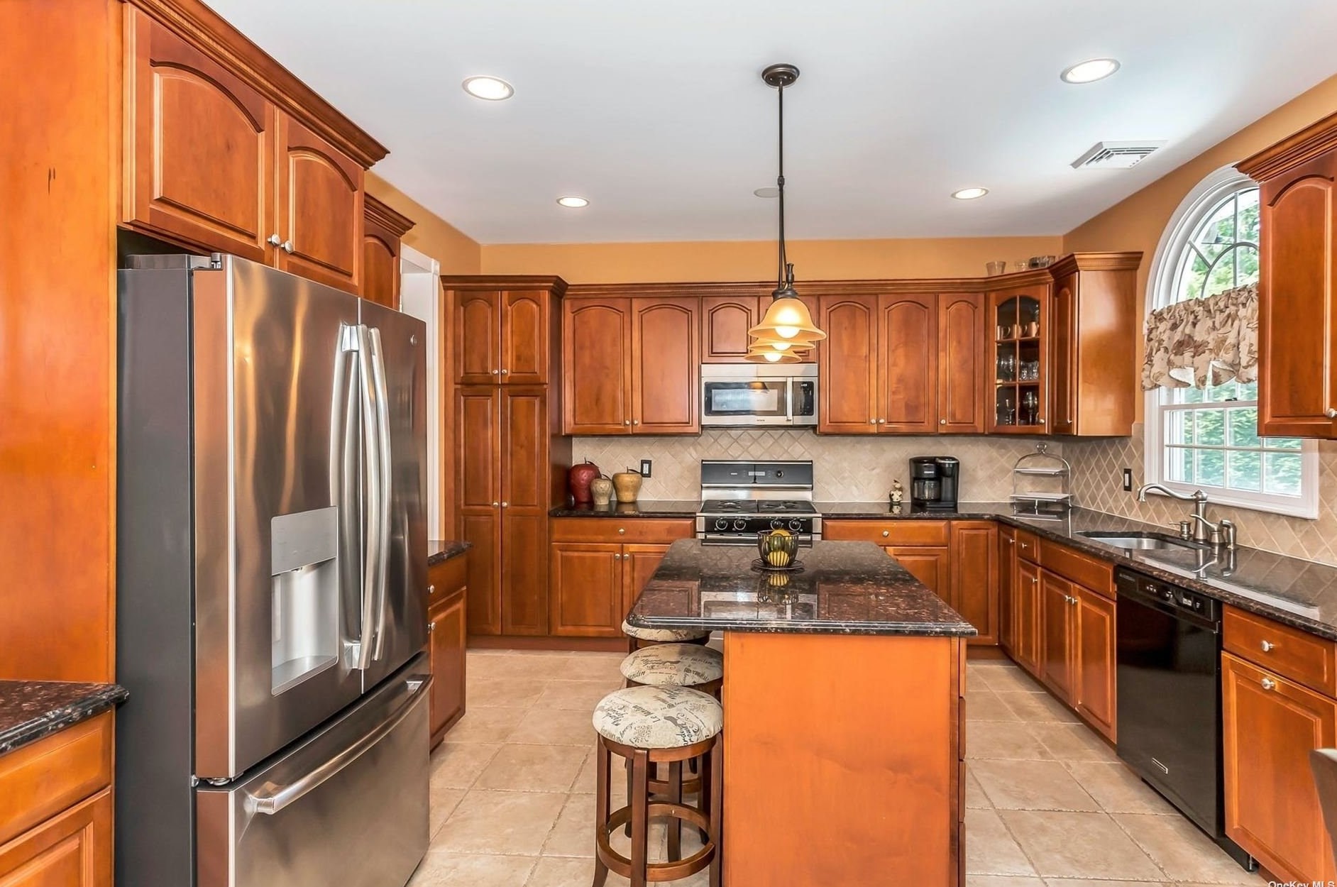 2159 Marvin Pl, North Merrick NY  11566-2227 exterior