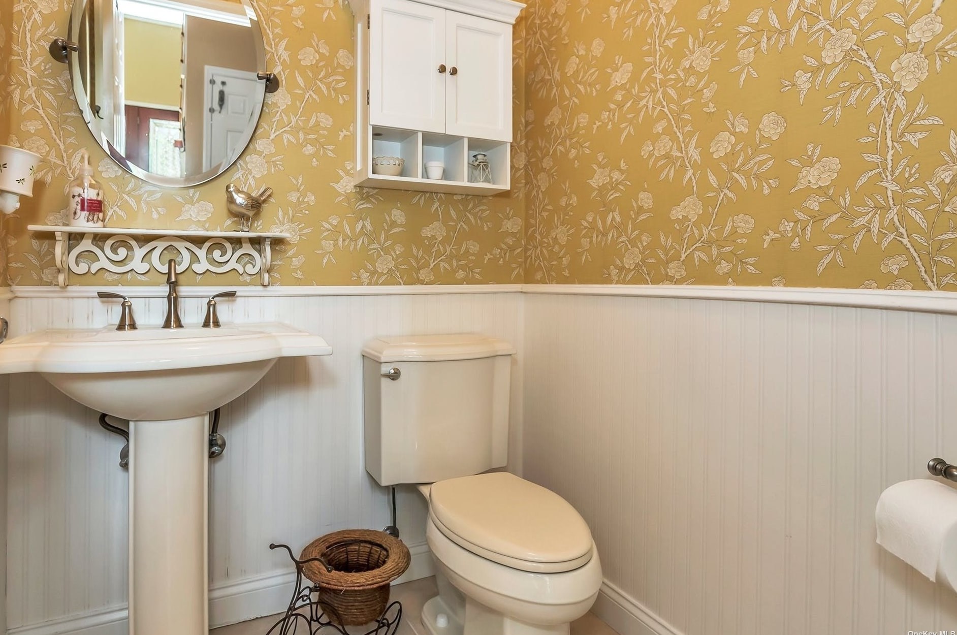 2159 Marvin Pl, North Merrick NY  11566-2227 exterior