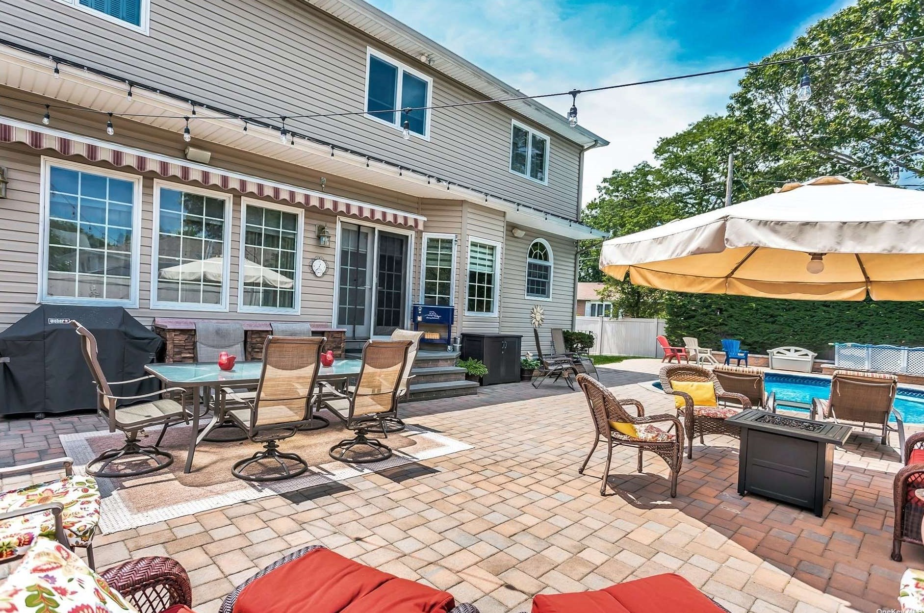 2159 Marvin Pl, North Merrick NY  11566-2227 exterior