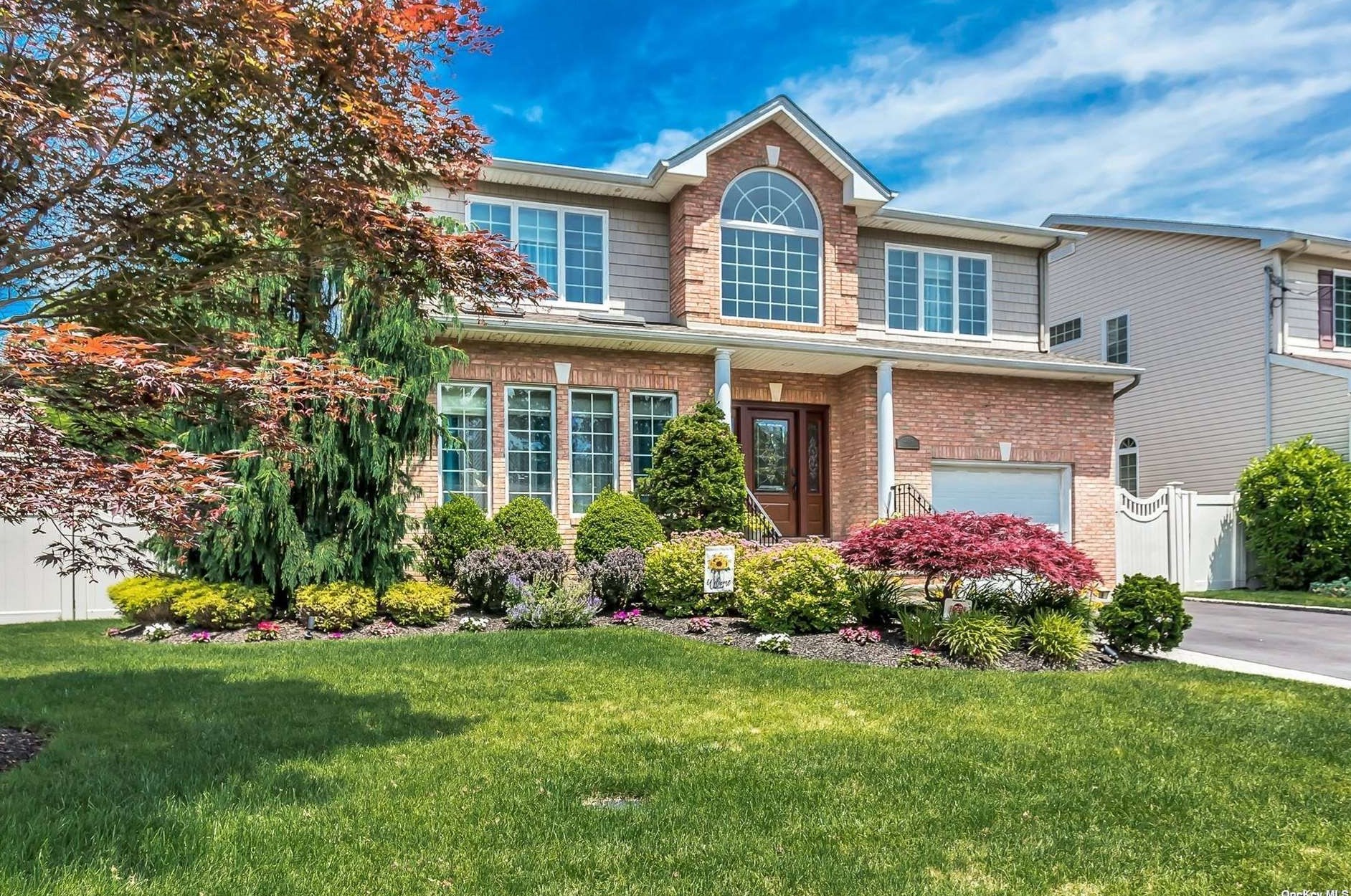 2159 Marvin Pl, North Merrick NY  11566-2227 exterior