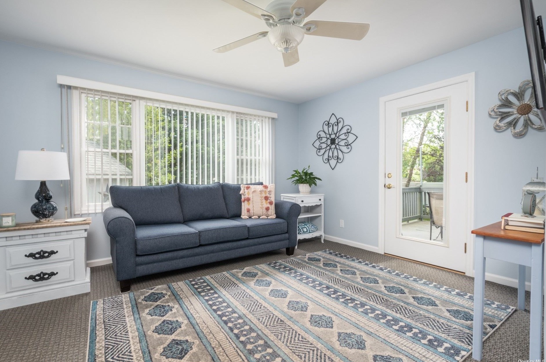 12 Alton Ct, North Merrick NY  11566-1401 exterior