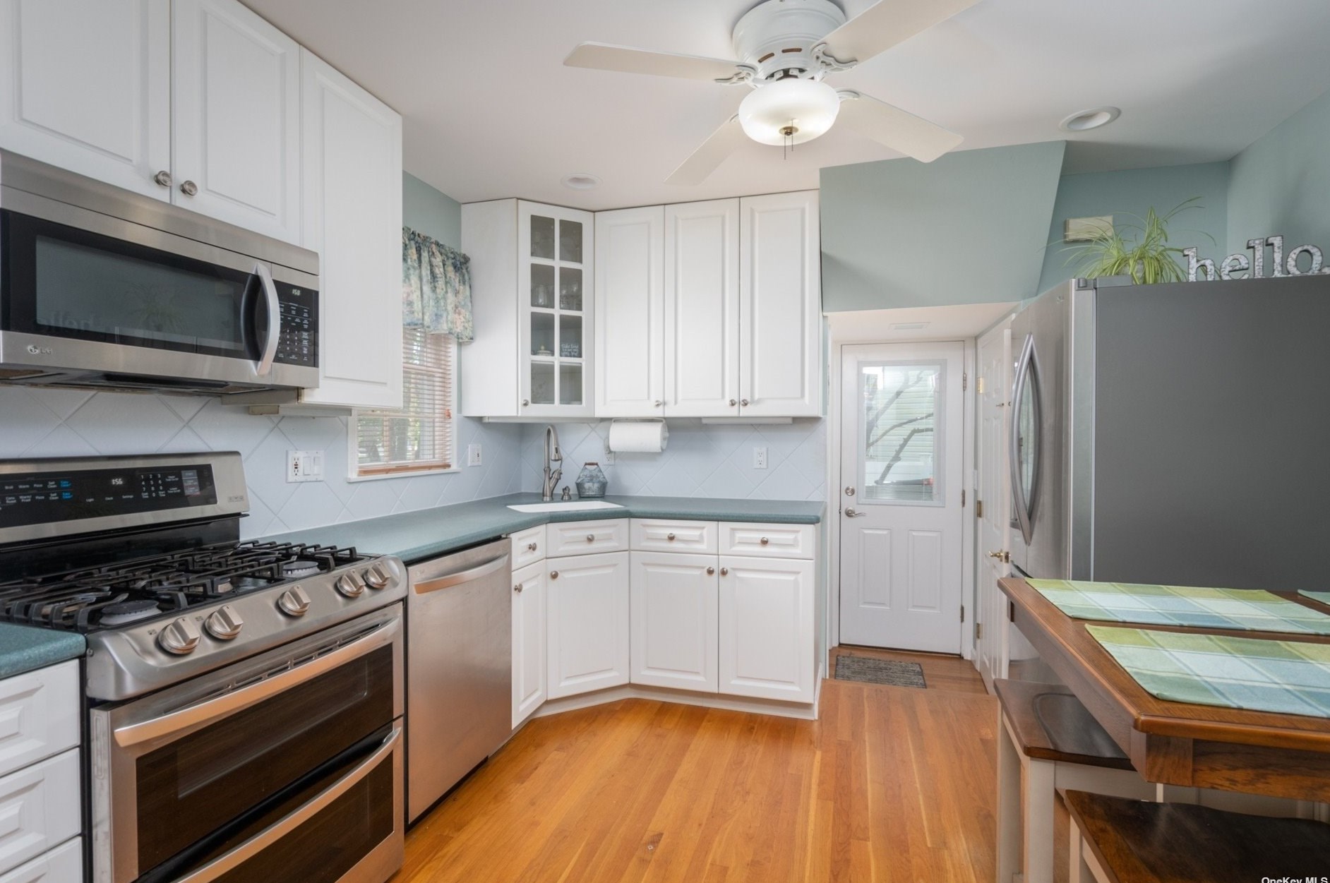 12 Alton Ct, North Merrick NY  11566-1401 exterior