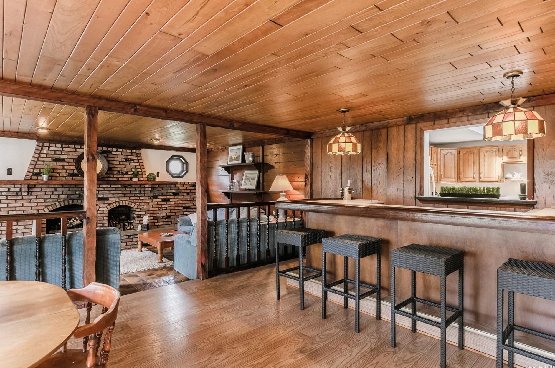 112 Bedford Ave, Hauppauge NY 11749-4831 exterior