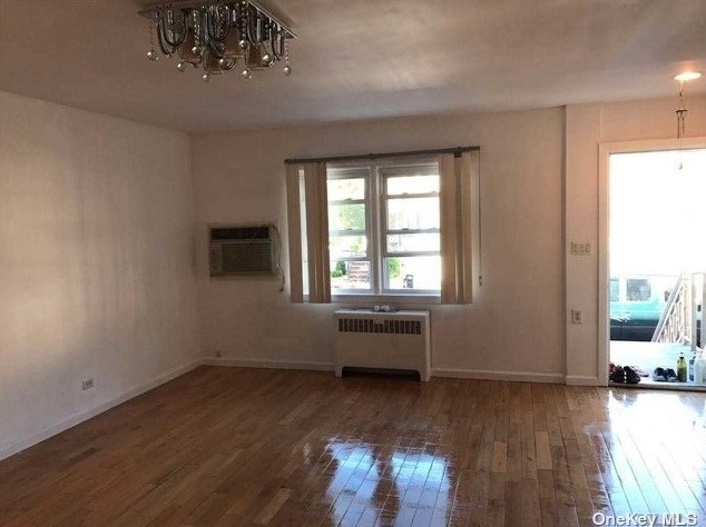 69-06 198th St, Flushing NY  11358-3938 exterior