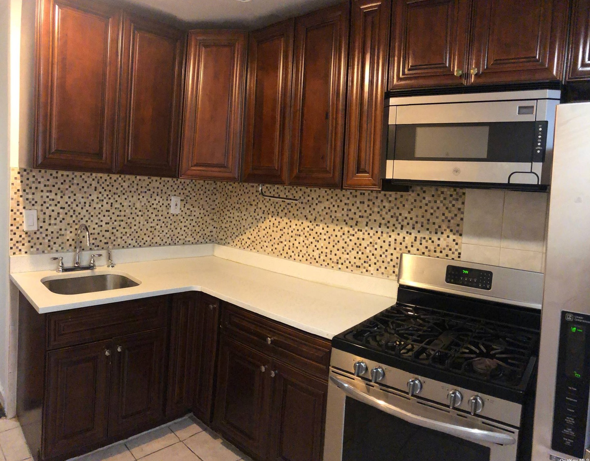 51-11 47th St, Flushing NY  11377-5225 exterior