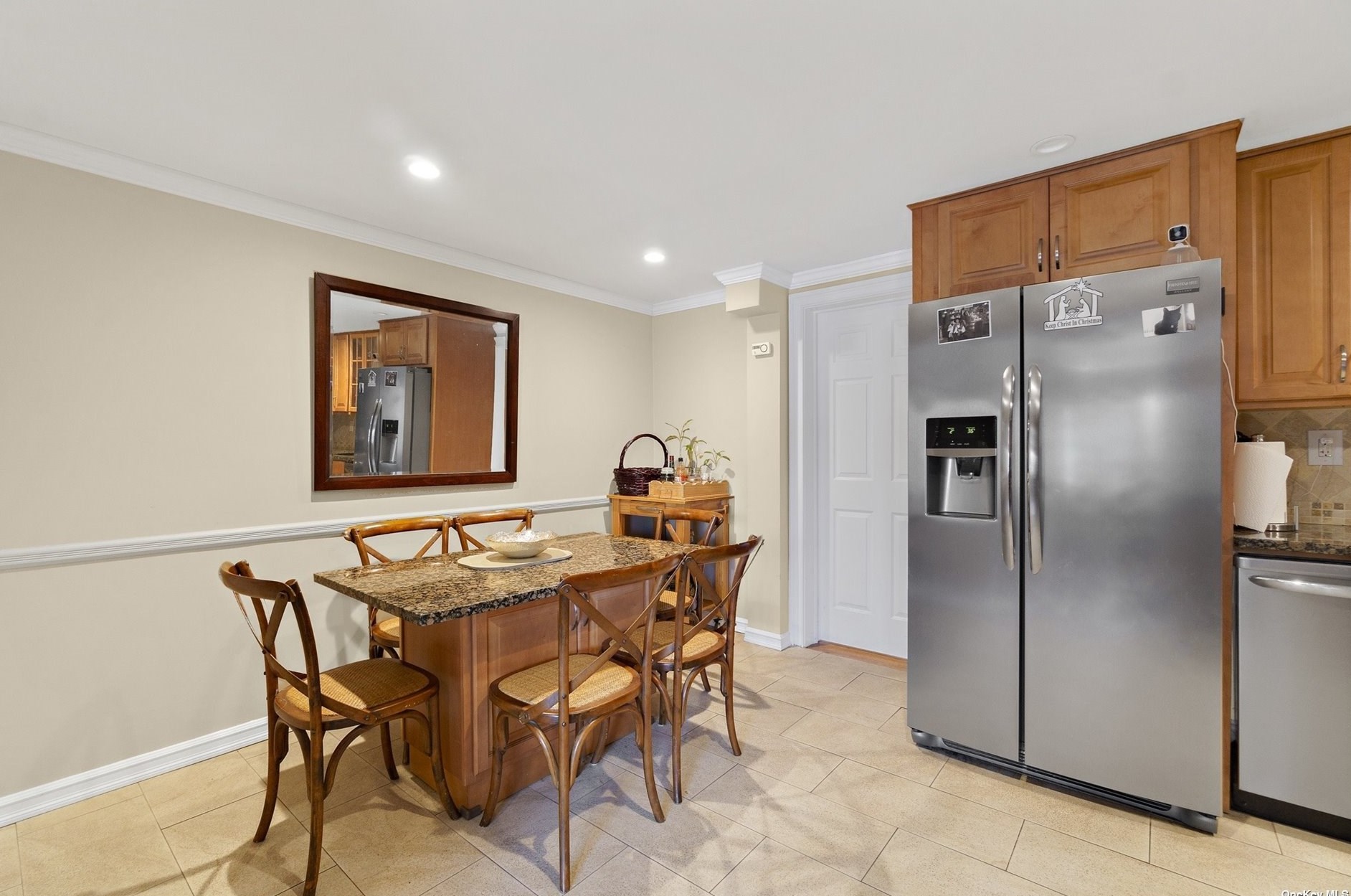 50 Pine St, East Atlantic Beach NY  11561-2115 exterior