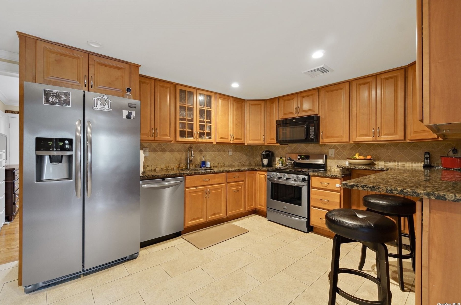 50 Pine St, East Atlantic Beach NY  11561-2115 exterior